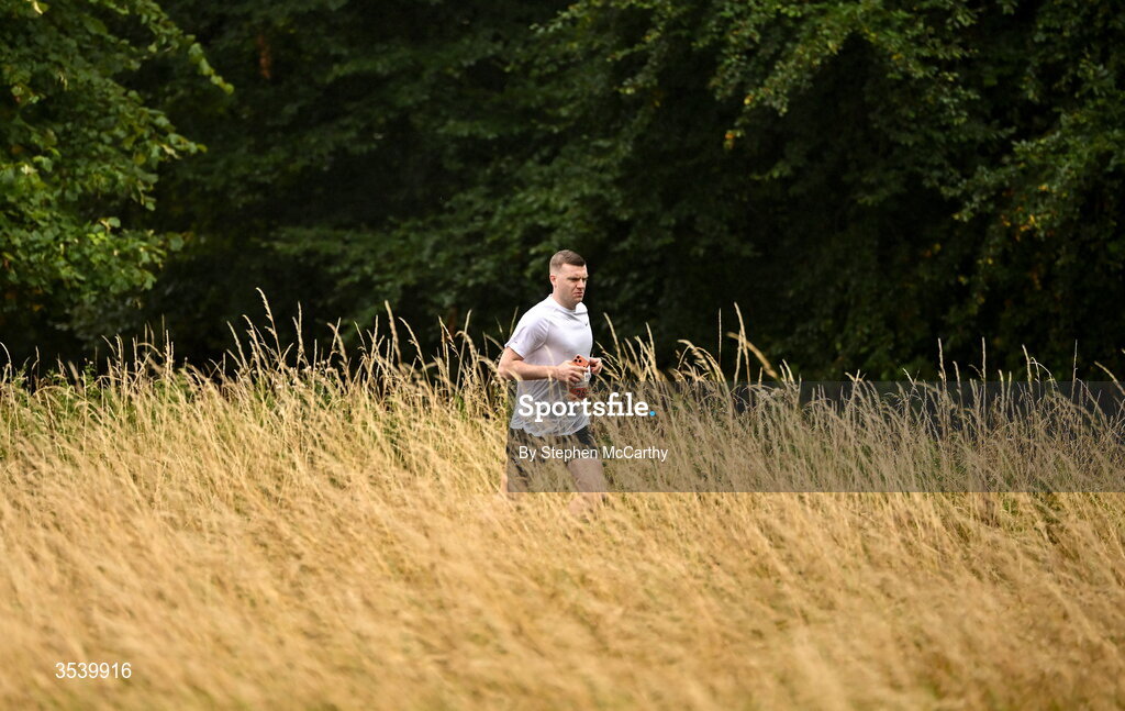 15 August 2026; An athlete makes their way to the start of the 2026 Irish Life Frank Duffy 10 Mile, in the Phoenix Park, Dublin. Thousands of runners took part in the sold out Irish Life Frank Duffy 10 Mile, the second event in the 2026 Irish Life Dublin Race Series. Photo by Stephen McCarthy/Sportsfile
