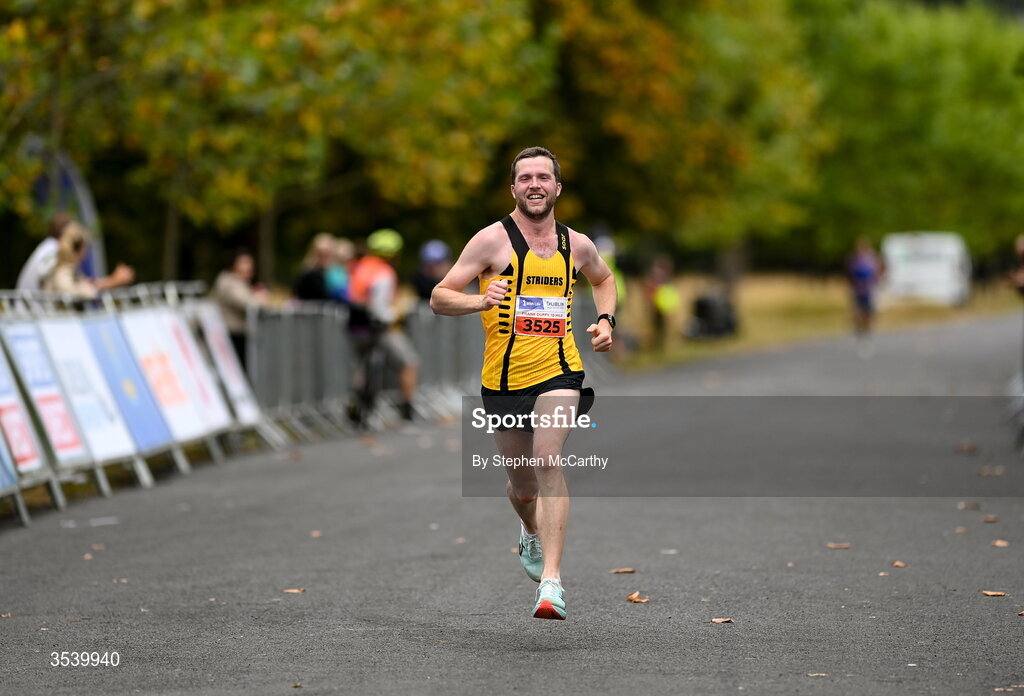 15 August 2026; Neil Johnston of Annadale Striders on his way to finishing third in the 2026 Irish Life Frank Duffy 10 Mile, in the Phoenix Park, Dublin. Thousands of runners took part in the sold out Irish Life Frank Duffy 10 Mile, the second event in the 2026 Irish Life Dublin Race Series. Photo by Stephen McCarthy/Sportsfile