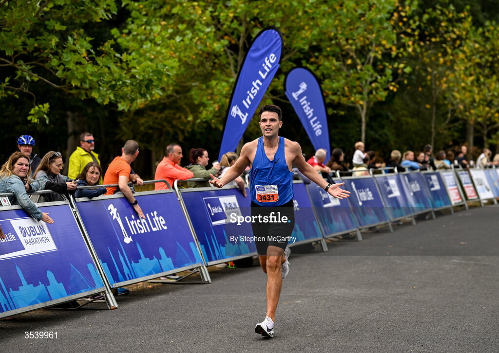 15 August 2026; David Van Buren from Wicklow during the 2026 Irish Life Frank Duffy 10 Mile, in the Phoenix Park, Dublin. Thousands of runners took part in the sold out Irish Life Frank Duffy 10 Mile, the second event in the 2026 Irish Life Dublin Race Series. Photo by Stephen McCarthy/Sportsfile