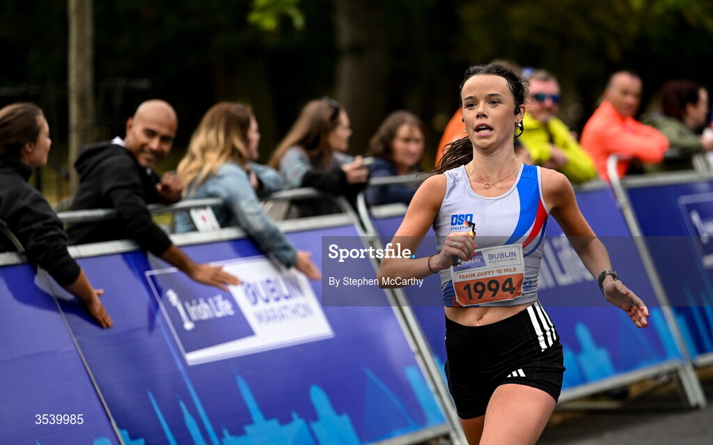 15 August 2026; Jessica Quinn of Dundrum South Dublin AC during the 2026 Irish Life Frank Duffy 10 Mile, in the Phoenix Park, Dublin. Thousands of runners took part in the sold out Irish Life Frank Duffy 10 Mile, the second event in the 2026 Irish Life Dublin Race Series. Photo by Stephen McCarthy/Sportsfile
