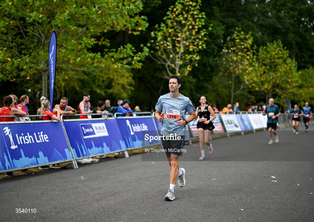 15 August 2026; Glauber Barduzzi during the 2026 Irish Life Frank Duffy 10 Mile, in the Phoenix Park, Dublin. Thousands of runners took part in the sold out Irish Life Frank Duffy 10 Mile, the second event in the 2026 Irish Life Dublin Race Series. Photo by Stephen McCarthy/Sportsfile