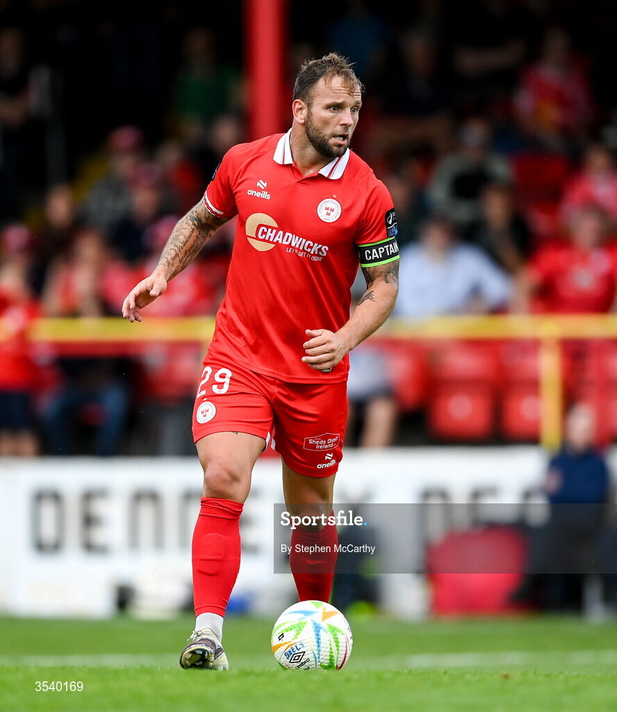 9 August 2026; Paddy Barrett of Shelbourne during the SSE Airtricity Men’s Premier Division match between Shelbourne and St Patrick's Athletic at Tolka Park in Dublin. Photo by Stephen McCarthy/Sportsfile