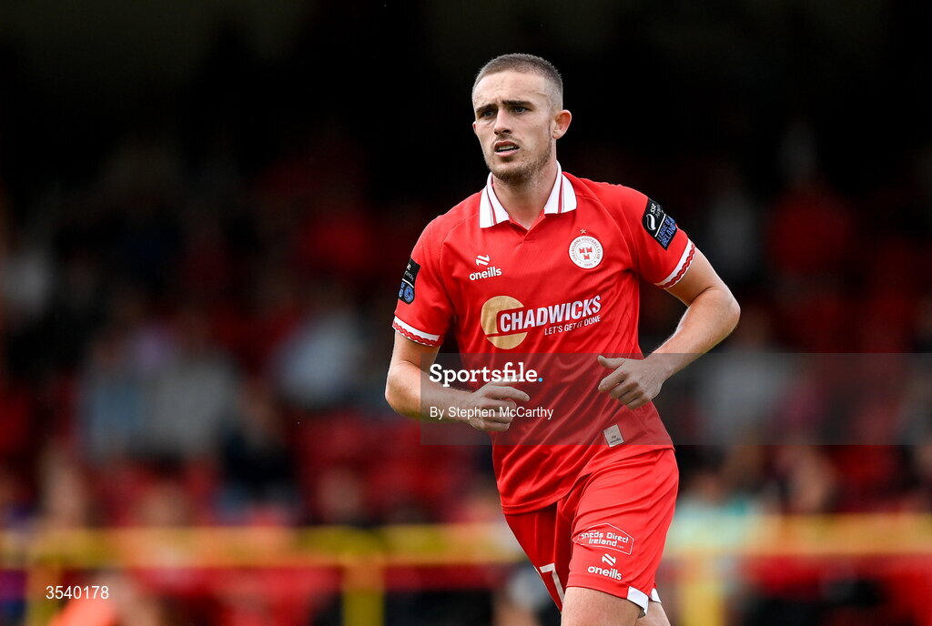9 August 2026; Evan Caffrey of Shelbourne during the SSE Airtricity Men’s Premier Division match between Shelbourne and St Patrick's Athletic at Tolka Park in Dublin. Photo by Stephen McCarthy/Sportsfile