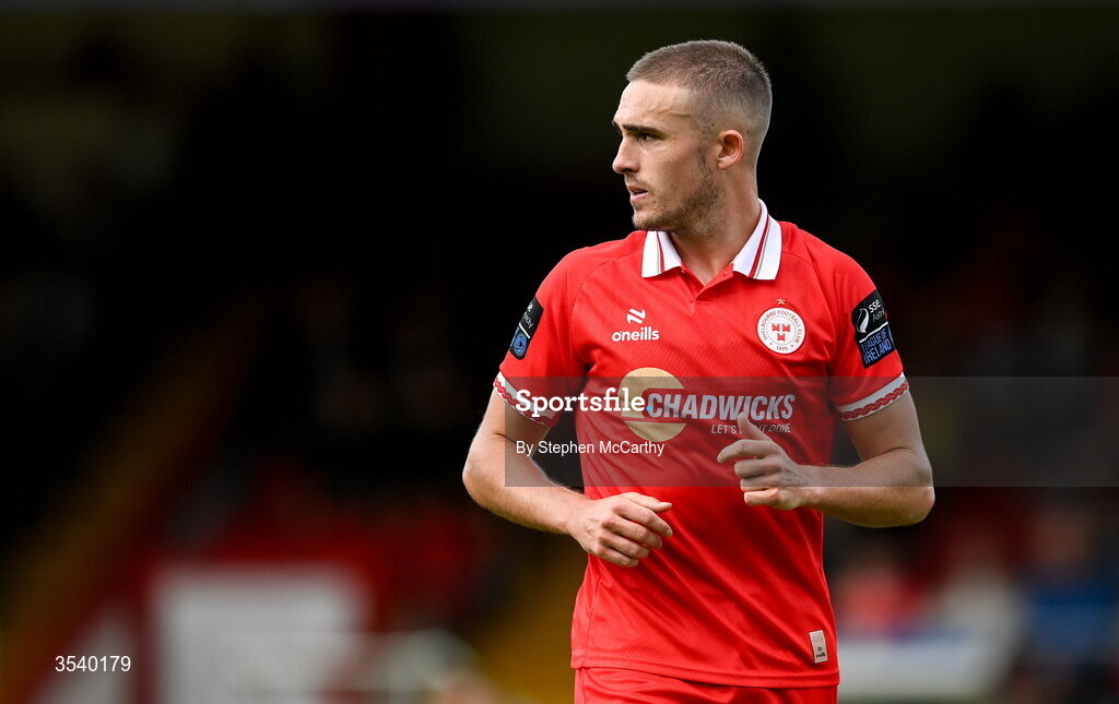 9 August 2026; Evan Caffrey of Shelbourne during the SSE Airtricity Men’s Premier Division match between Shelbourne and St Patrick's Athletic at Tolka Park in Dublin. Photo by Stephen McCarthy/Sportsfile