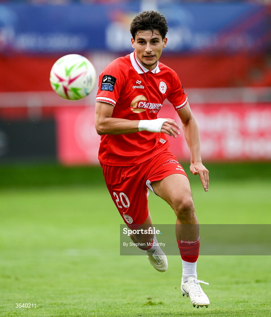9 August 2026; Rodrigo Freitas of Shelbourne during the SSE Airtricity Men’s Premier Division match between Shelbourne and St Patrick's Athletic at Tolka Park in Dublin. Photo by Stephen McCarthy/Sportsfile