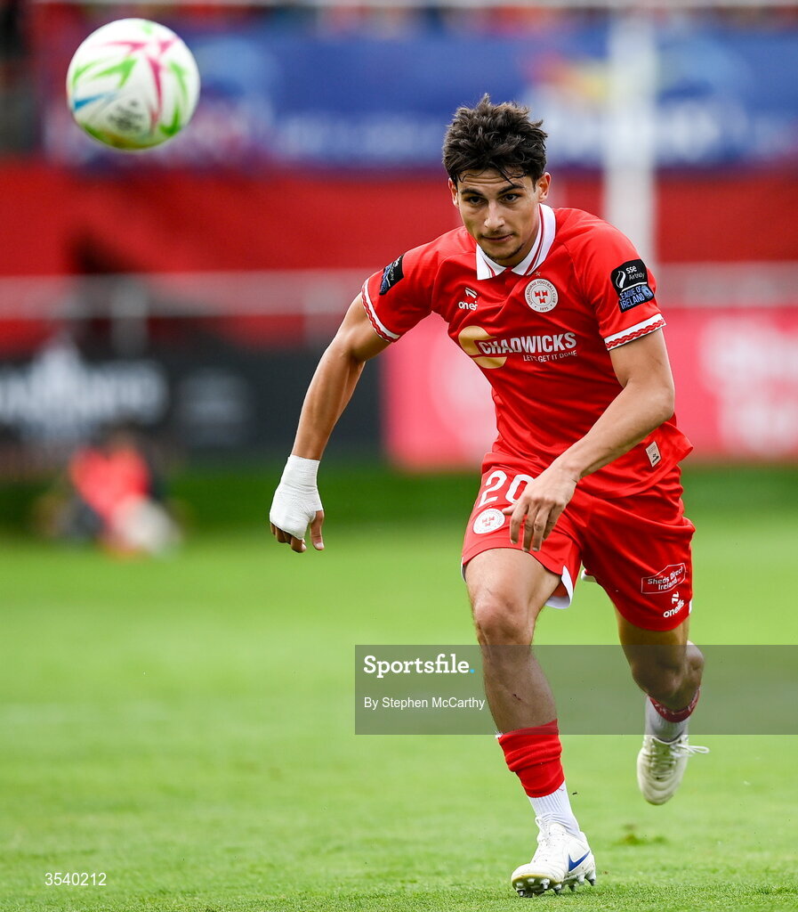 9 August 2026; Rodrigo Freitas of Shelbourne during the SSE Airtricity Men’s Premier Division match between Shelbourne and St Patrick's Athletic at Tolka Park in Dublin. Photo by Stephen McCarthy/Sportsfile