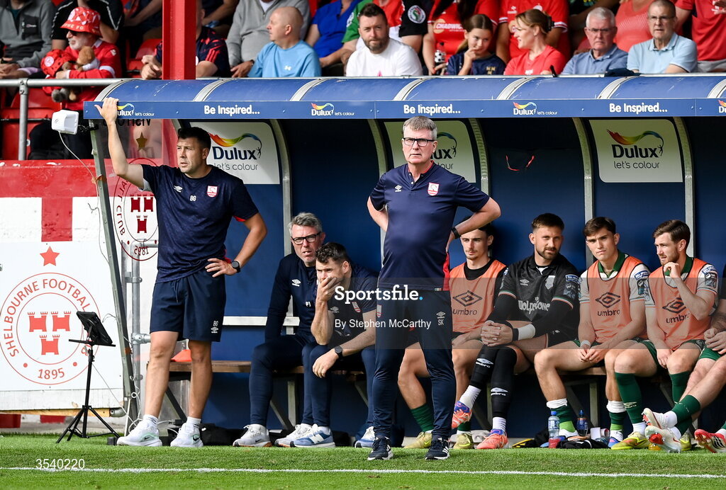 9 August 2026; St Patrick's Athletic manager Stephen Kenny with backroom staff, from left, assistant coach Brian Gartland, goalkeeping coach Pat Jennings and sports performance coach Kevin McManamon during the SSE Airtricity Men’s Premier Division match between Shelbourne and St Patrick's Athletic at Tolka Park in Dublin. Photo by Stephen McCarthy/Sportsfile