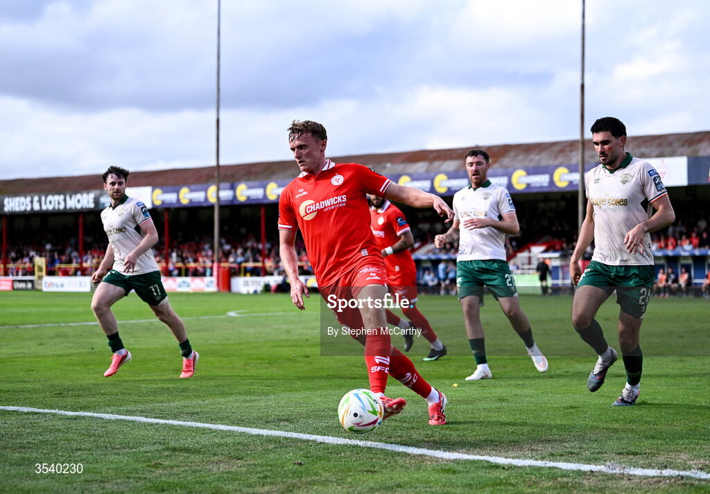 9 August 2026; JJ Lunney of Shelbourne during the SSE Airtricity Men’s Premier Division match between Shelbourne and St Patrick's Athletic at Tolka Park in Dublin. Photo by Stephen McCarthy/Sportsfile