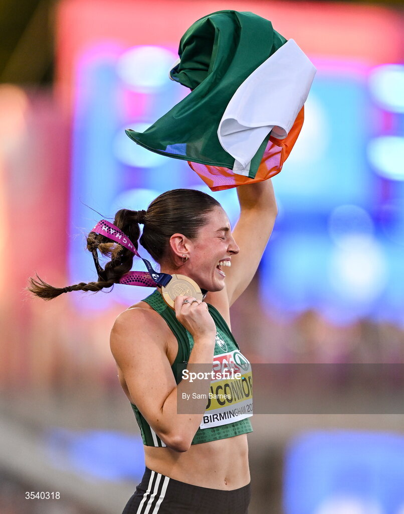 15 August 2026; Kate O’Connor of Ireland celebrates with her gold medal after winning the women’s heptathlon during day six of the European Athletics Championships 2026 at Alexander Stadium in Birmingham, England. Photo by Sam Barnes/Sportsfile