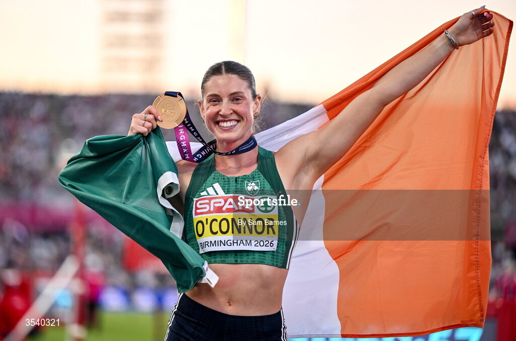 15 August 2026; Kate O’Connor of Ireland celebrates with her gold medal after winning the women’s heptathlon during day six of the European Athletics Championships 2026 at Alexander Stadium in Birmingham, England. Photo by Sam Barnes/Sportsfile