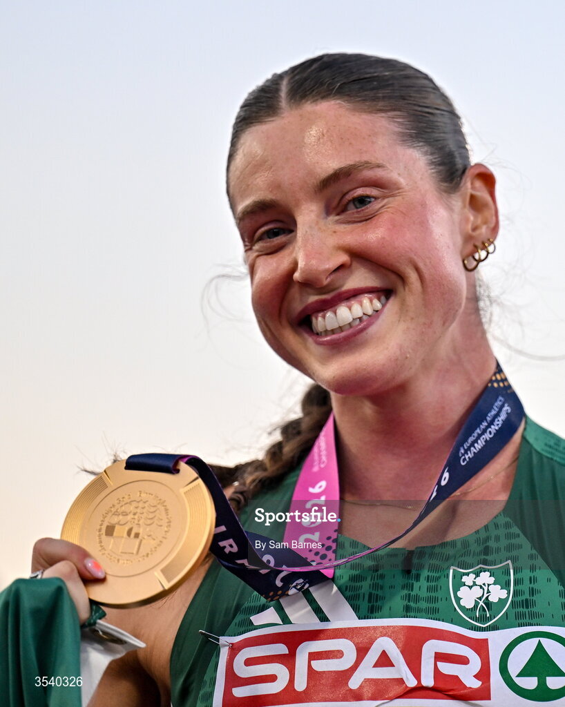 15 August 2026; Kate O’Connor of Ireland celebrates with her gold medal after winning the women’s heptathlon during day six of the European Athletics Championships 2026 at Alexander Stadium in Birmingham, England. Photo by Sam Barnes/Sportsfile