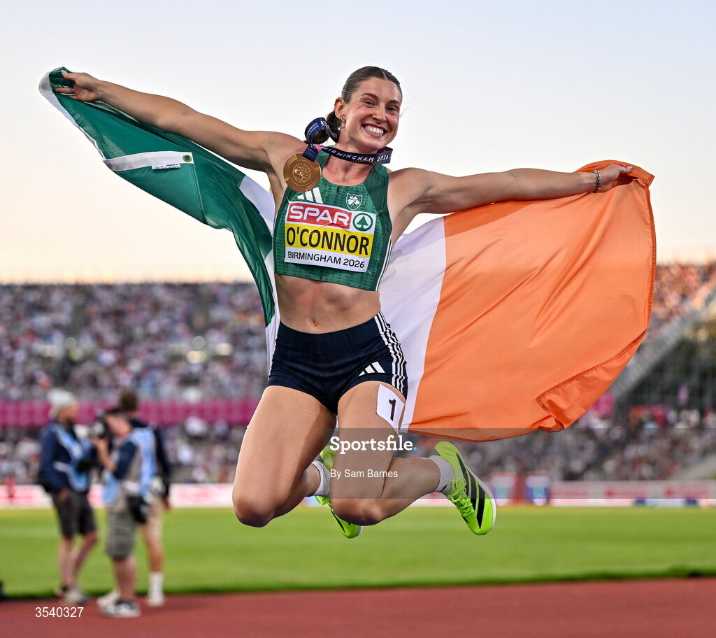 15 August 2026; Kate O’Connor of Ireland celebrates with her gold medal after winning the women’s heptathlon during day six of the European Athletics Championships 2026 at Alexander Stadium in Birmingham, England. Photo by Sam Barnes/Sportsfile