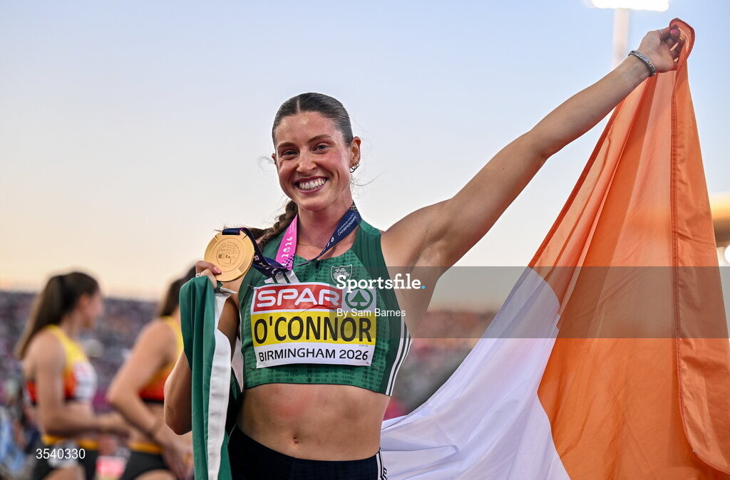 15 August 2026; Kate O’Connor of Ireland celebrates with her gold medal after winning the women’s heptathlon during day six of the European Athletics Championships 2026 at Alexander Stadium in Birmingham, England. Photo by Sam Barnes/Sportsfile