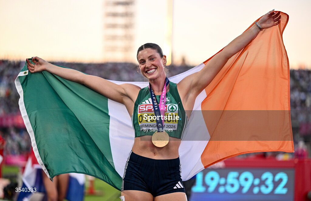 15 August 2026; Kate O’Connor of Ireland celebrates with her gold medal after winning the women’s heptathlon during day six of the European Athletics Championships 2026 at Alexander Stadium in Birmingham, England. Photo by Sam Barnes/Sportsfile