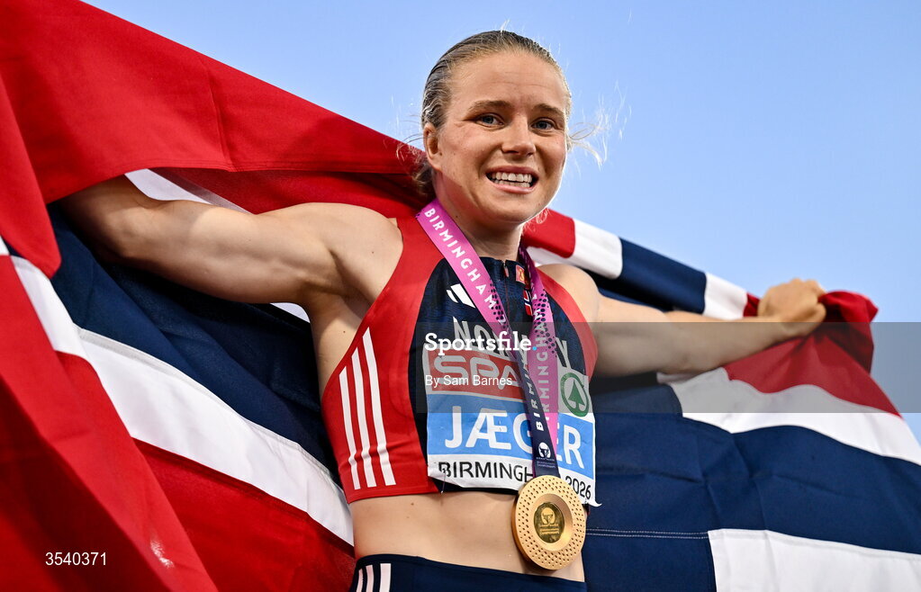 15 August 2026; Henriette Jæger of Norway celebrates winning the women's 400m final during day six of the European Athletics Championships 2026 at Alexander Stadium in Birmingham, England. Photo by Sam Barnes/Sportsfile