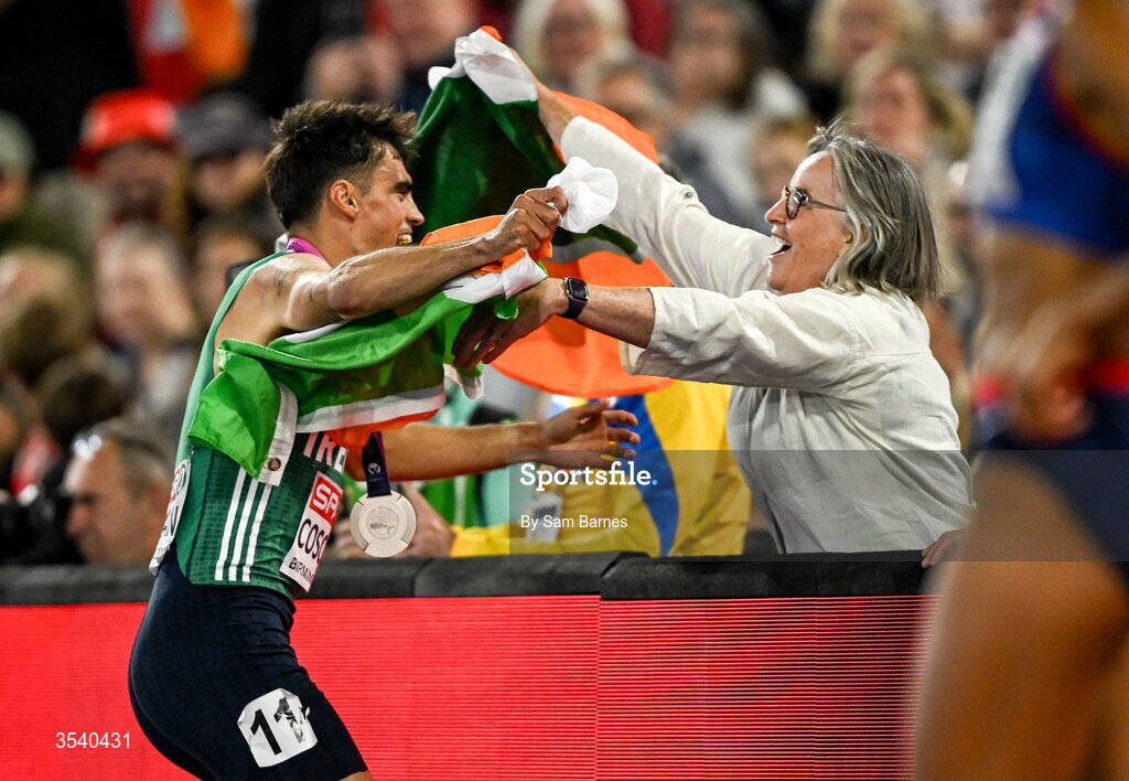 15 August 2026; Andrew Coscoran of Ireland celebrates with his mother Paula after finishing third in the men’s 1500m final during day six of the European Athletics Championships 2026 at Alexander Stadium in Birmingham, England. Photo by Sam Barnes/Sportsfile