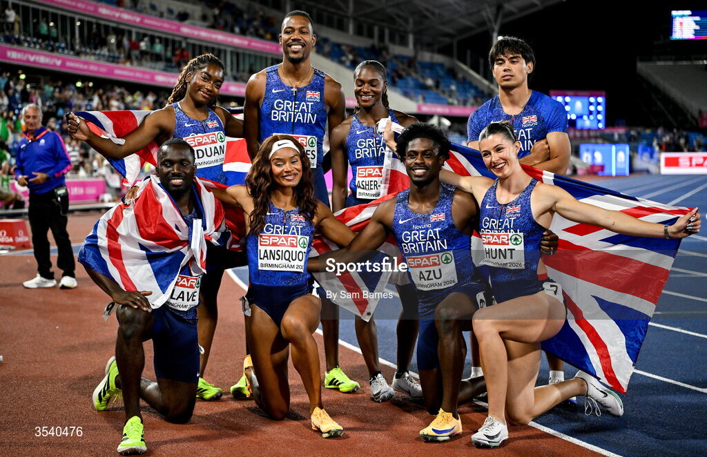 15 August 2026; The winning Great Britain and Northern Ireland men and women's 4x100m teams on day six of the European Athletics Championships 2026 at Alexander Stadium in Birmingham, England. Photo by Sam Barnes/Sportsfile