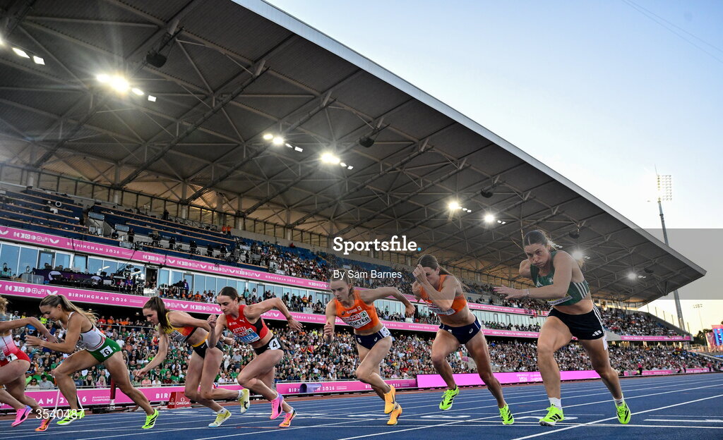 15 August 2026; Kate O’Connor of Ireland, right, competes in the 800m event of the women’s heptathlon during day six of the European Athletics Championships 2026 at Alexander Stadium in Birmingham, England   Photo by Sam Barnes/Sportsfile