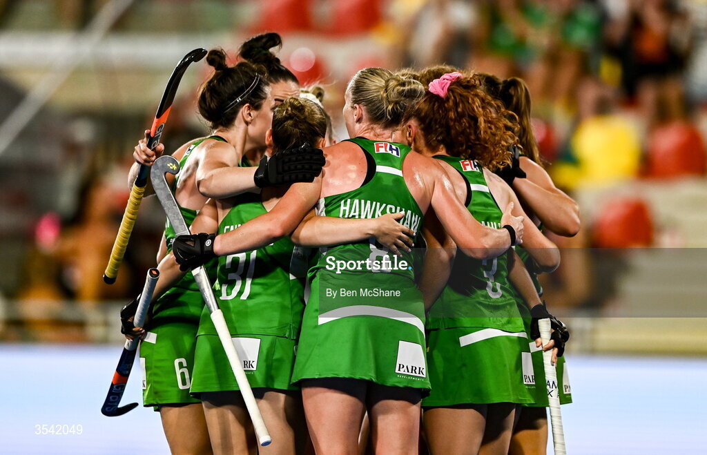 16 August 2026; Ireland players huddle after their second goal, scored by Niamh Carey, hidden, during the FIH Women's Hockey World Cup 2026 Pool C match between Ireland and Spain at the Belfius Hockey Arena in Wavre, Belgium. Photo by Ben McShane/Sportsfile