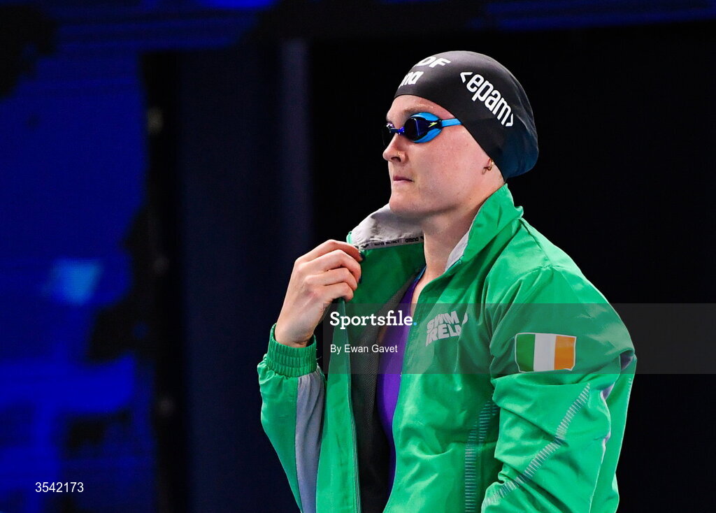 16 August 2026; Mona McSharry of Ireland before competing in the Women’s Final 50m Breaststroke during day six of the 2026 European Aquatics Championships in Paris, France. Photo by Ewan Gavet/Sportsfile
