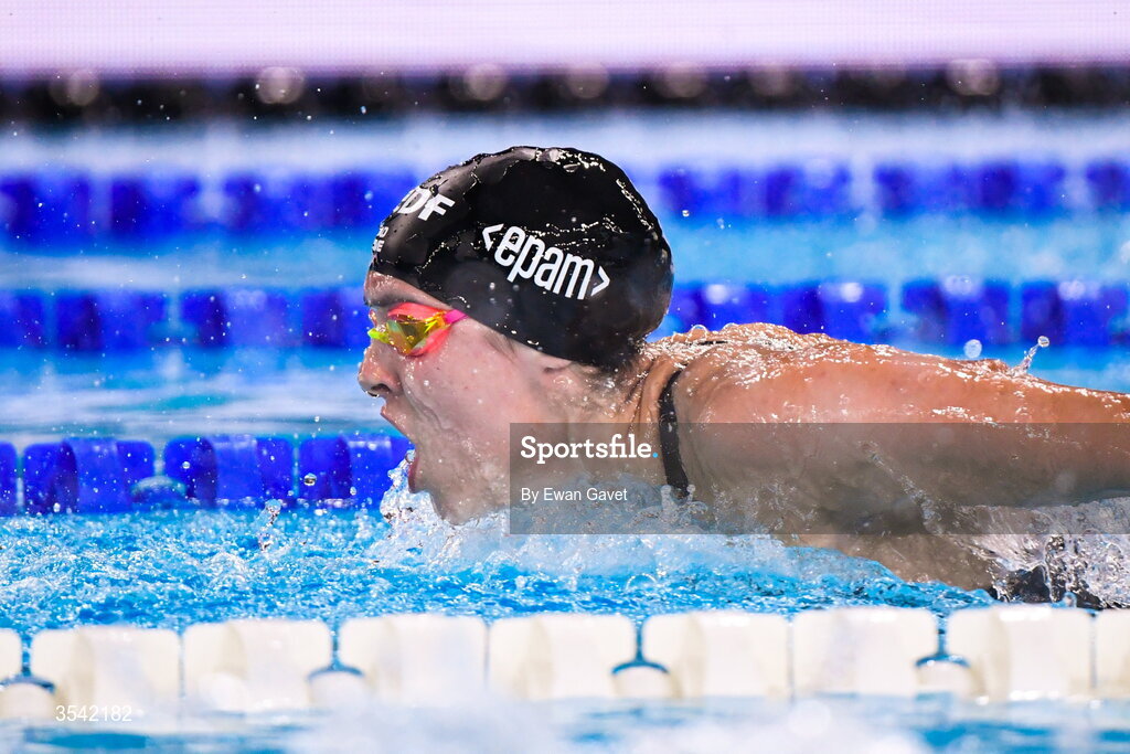 16 August 2026; Ellen Walshe of Ireland competing in the Women’s Final 200m Butterly during day six of the 2026 European Aquatics Championships in Paris, France. Photo by Ewan Gavet/Sportsfile