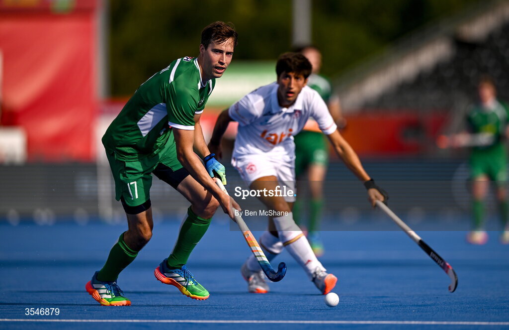 20 August 2026; Sean Murray of Ireland in action against Nicolas Alvarez of Spain during the FIH Men's Hockey World Cup 2026 Pool C match between Ireland and Spain at the Belfius Hockey Arena in Wavre, Belgium. Photo by Ben McShane/Sportsfile