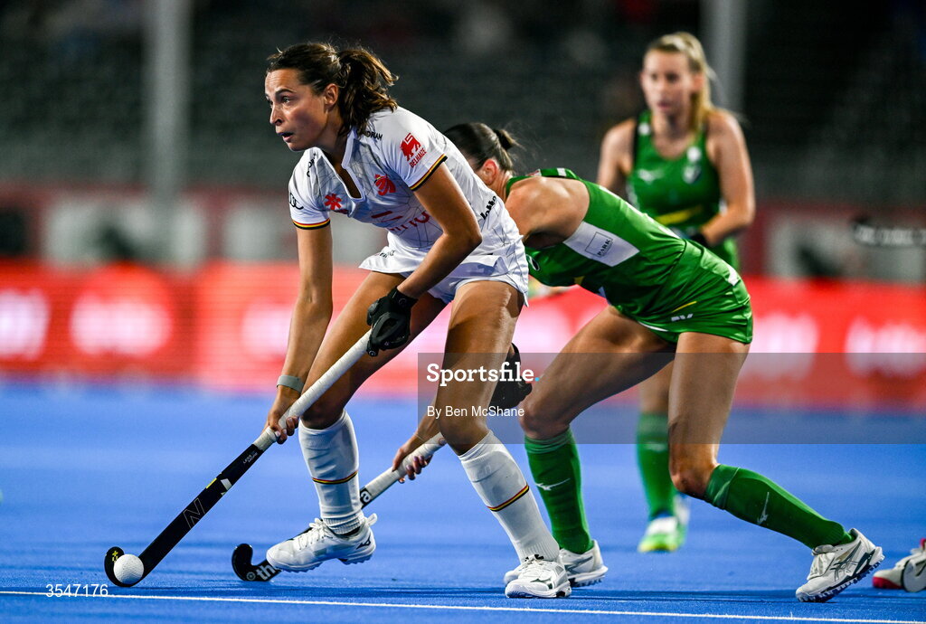 20 August 2026; Lien Hillewaert of Belgium in action against Emily Kealy of Ireland during the FIH Women's Hockey World Cup 2026 Pool C match between Belgium and Ireland at the Belfius Hockey Arena in Wavre, Belgium. Photo by Ben McShane/Sportsfile