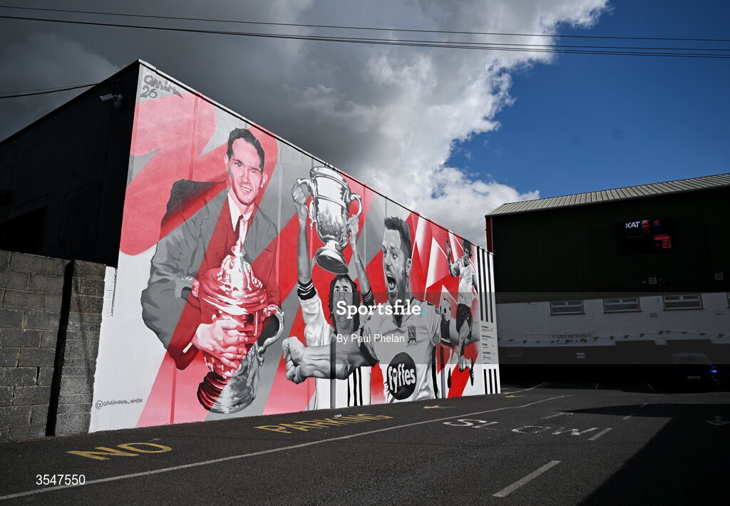 21 August 2026; A general view of a mural outside Oriel Park before the SSE Airtricity Men’s Premier Division match between Dundalk and Galway United at Oriel Park in Dundalk, Louth. Photo by Paul Phelan/Sportsfile