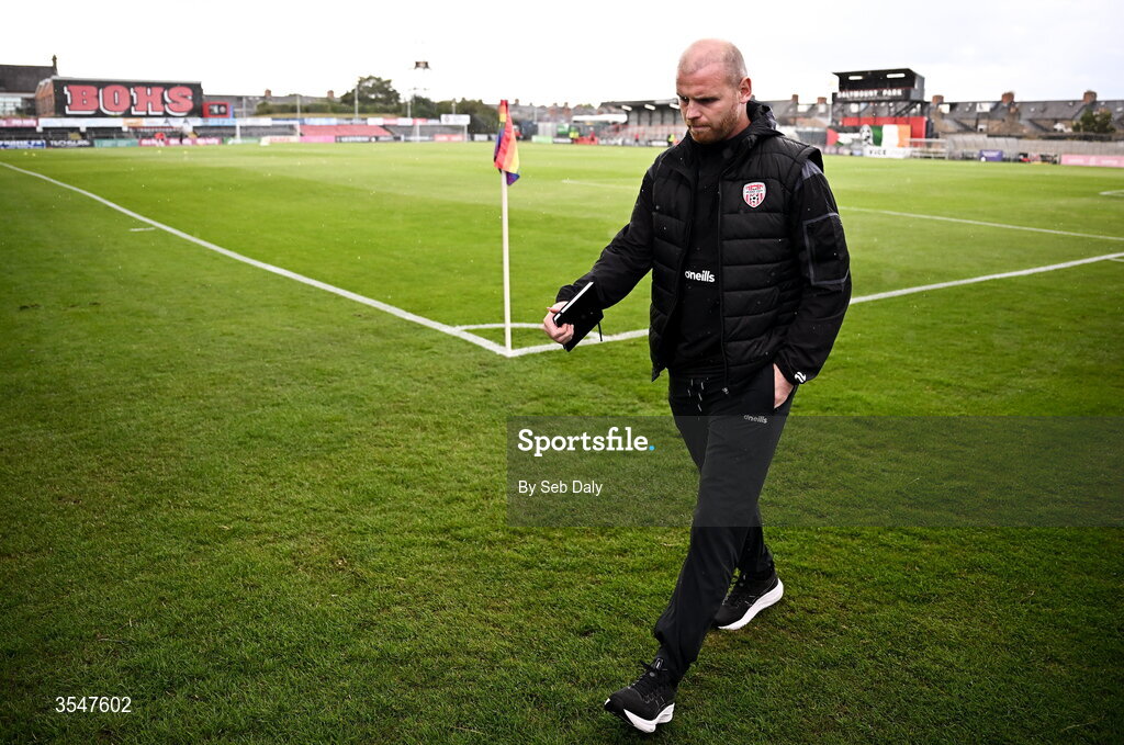21 August 2026; Derry City interim manager Mark Connolly before the SSE Airtricity Men’s Premier Division match between Bohemians and Derry City at Dalymount Park in Dublin. Photo by Seb Daly/Sportsfile
