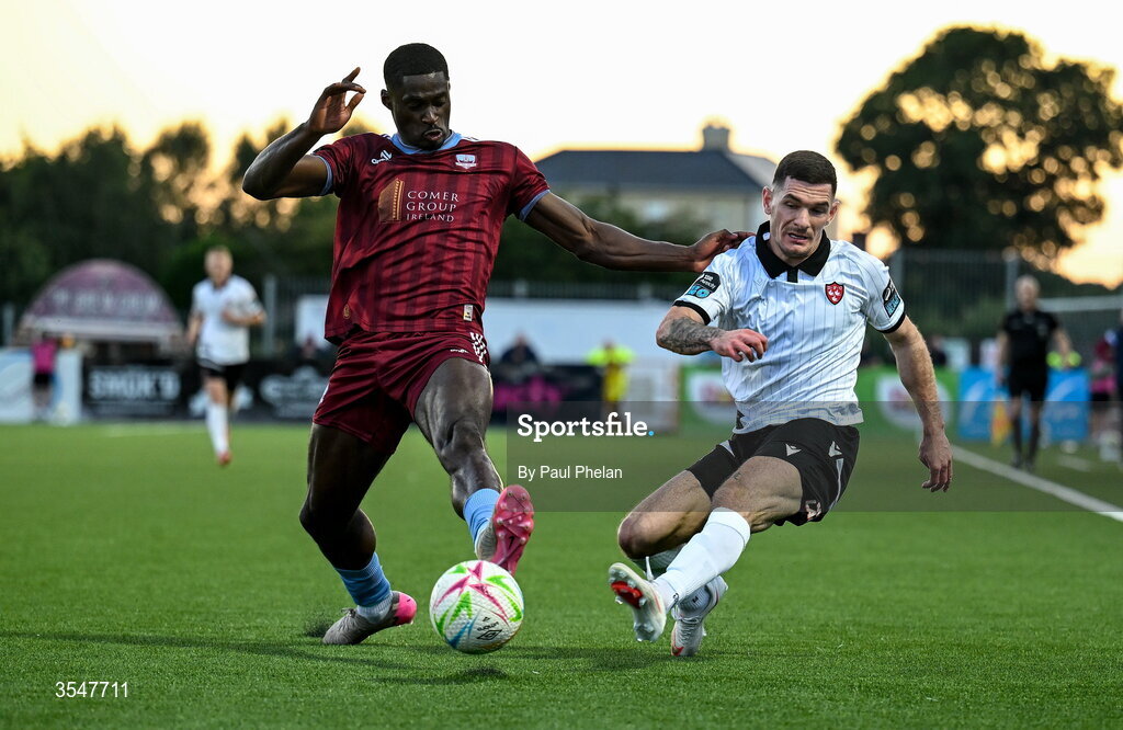 21 August 2026; Trevor Clarke of Dundalk in action against Wasiri Williams of Galway United during the SSE Airtricity Men’s Premier Division match between Dundalk and Galway United at Oriel Park in Dundalk, Louth. Photo by Paul Phelan/Sportsfile