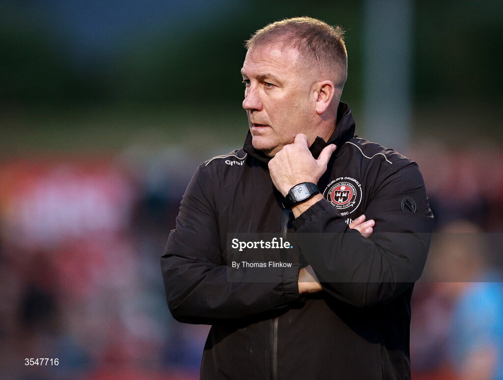 21 August 2026; Bohemians manager Alan Reynolds during the SSE Airtricity Men’s Premier Division match between Bohemians and Derry City at Dalymount Park in Dublin. Photo by Thomas Flinkow/Sportsfile