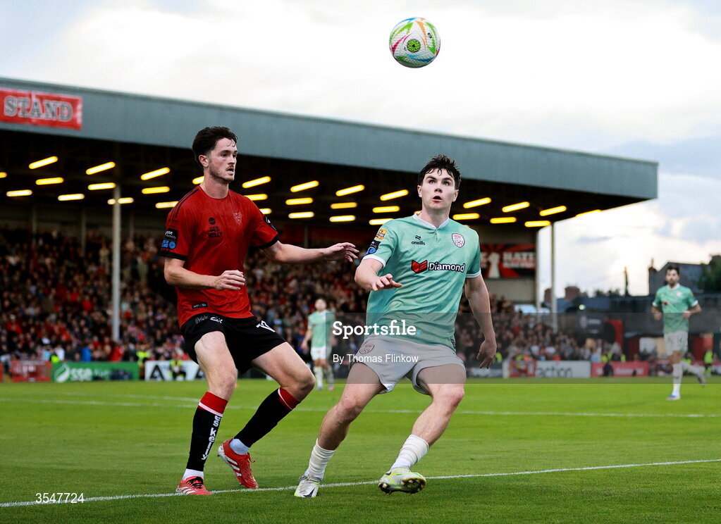 21 August 2026; Patrick Hickey of Bohemians in action against James Clarke of Derry City during the SSE Airtricity Men’s Premier Division match between Bohemians and Derry City at Dalymount Park in Dublin. Photo by Thomas Flinkow/Sportsfile