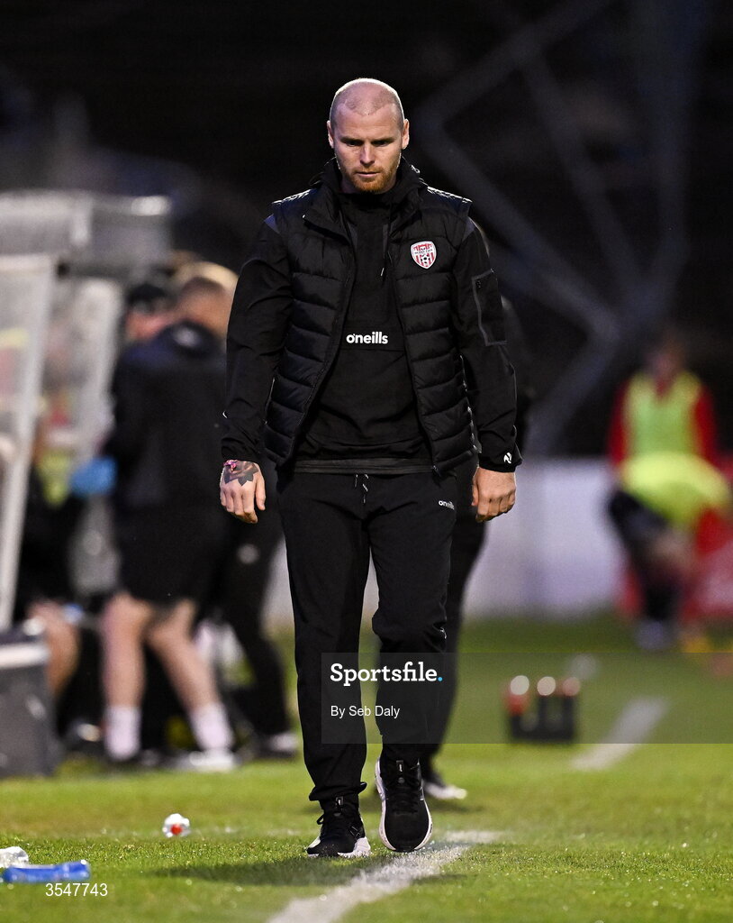 21 August 2026; Derry City interim manager Mark Connolly after his side conceded a first goal during the SSE Airtricity Men’s Premier Division match between Bohemians and Derry City at Dalymount Park in Dublin. Photo by Seb Daly/Sportsfile