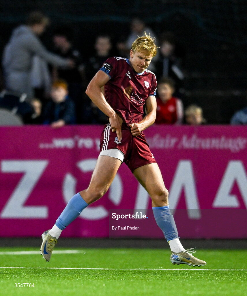 21 August 2026; Kris Twardek of Galway United celebrates after scoring his side's second goal during the SSE Airtricity Men’s Premier Division match between Dundalk and Galway United at Oriel Park in Dundalk, Louth. Photo by Paul Phelan/Sportsfile