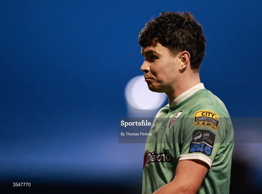 21 August 2026; James Clarke of Derry City leaves the ptch after being shown a red card during the SSE Airtricity Men’s Premier Division match between Bohemians and Derry City at Dalymount Park in Dublin. Photo by Thomas Flinkow/Sportsfile