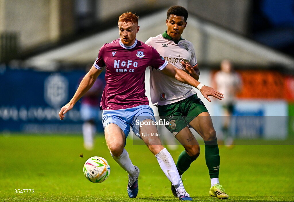 21 August 2026; James Bolger of Drogheda United in action against Anthony Olusanya of St Patrick's Athletic during the SSE Airtricity Men’s Premier Division match between Drogheda United and St Patrick's Athletic at Sullivan & Lambe Park in Drogheda, Louth. Photo by Tyler Miller/Sportsfile
