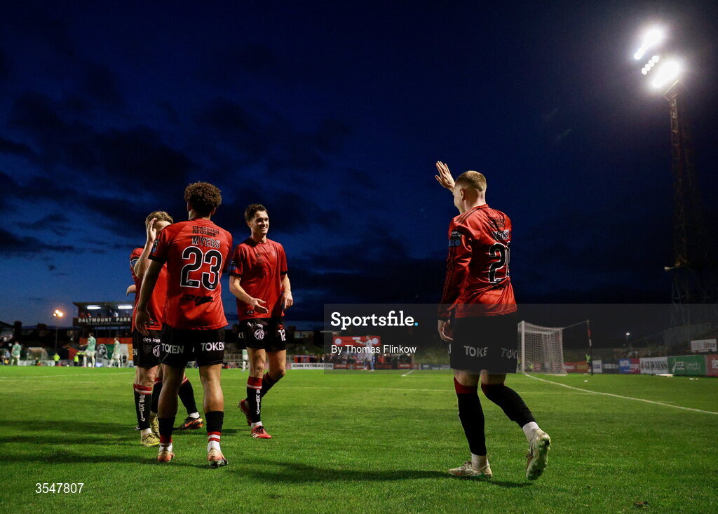 21 August 2026; Ross Tierney of Bohemians, right, celebrates after scoring his side's fourth goal during the SSE Airtricity Men’s Premier Division match between Bohemians and Derry City at Dalymount Park in Dublin. Photo by Thomas Flinkow/Sportsfile