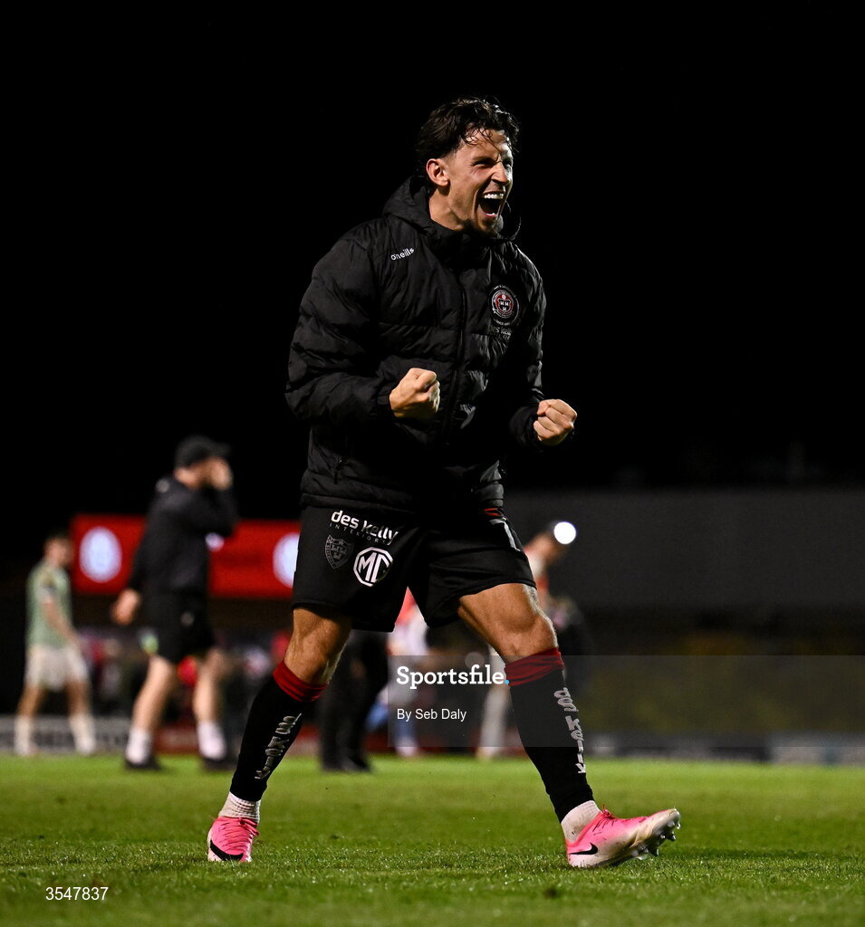 21 August 2026; Connor Parsons of Bohemians celebrates after his side's victory in the SSE Airtricity Men’s Premier Division match between Bohemians and Derry City at Dalymount Park in Dublin. Photo by Seb Daly/Sportsfile