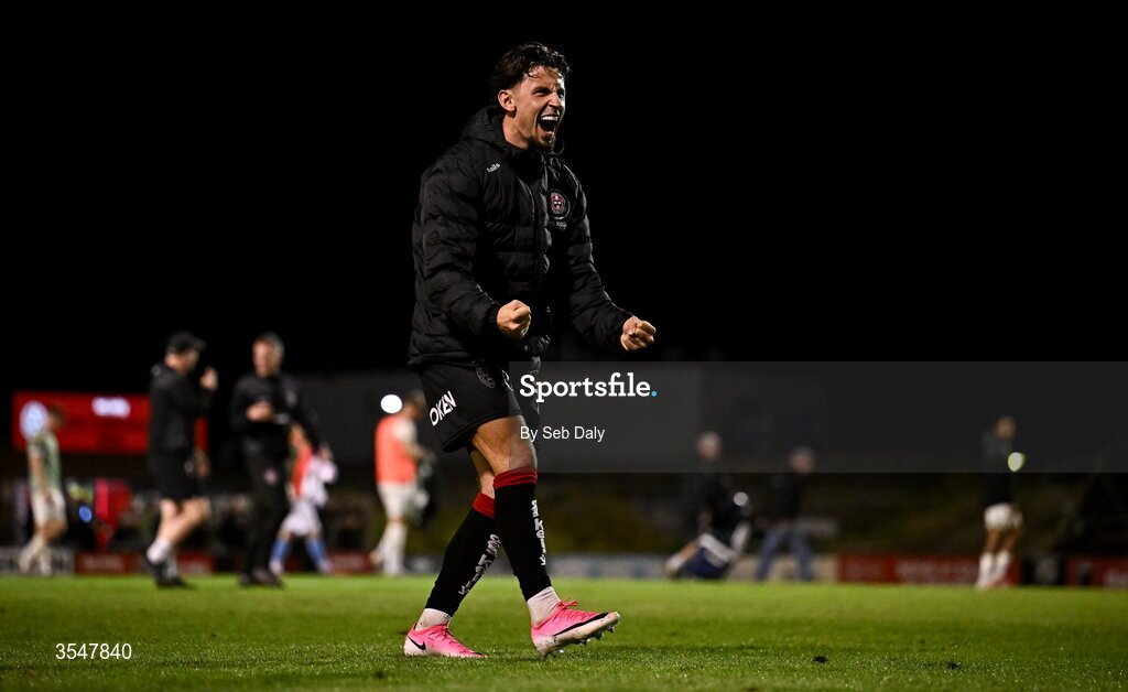 21 August 2026; Connor Parsons of Bohemians celebrates after his side's victory in the SSE Airtricity Men’s Premier Division match between Bohemians and Derry City at Dalymount Park in Dublin. Photo by Seb Daly/Sportsfile