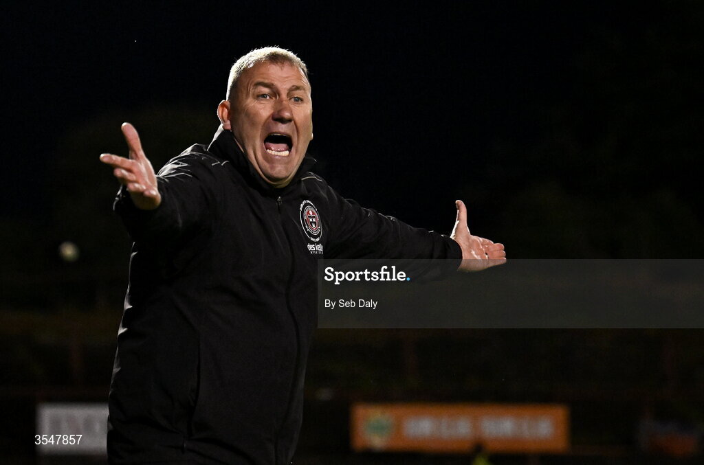 21 August 2026; Bohemians manager Alan Reynolds reacts during the SSE Airtricity Men’s Premier Division match between Bohemians and Derry City at Dalymount Park in Dublin. Photo by Seb Daly/Sportsfile