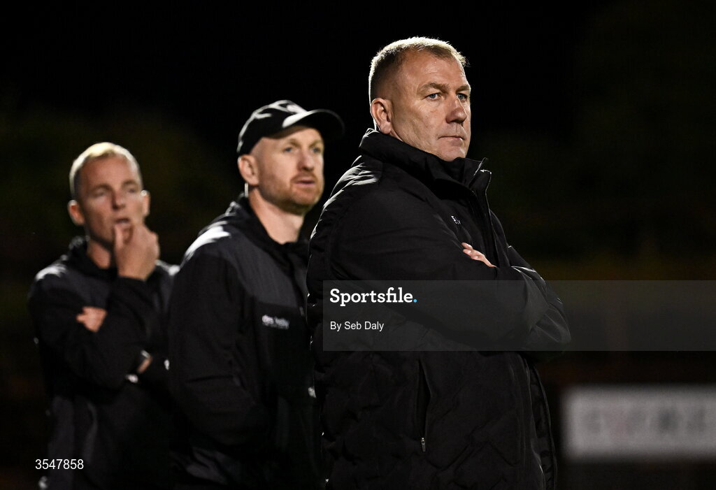 21 August 2026; Bohemians manager Alan Reynolds, right, assistant manager Stephen O'Donnell, centre, and first team coach Derek Pender, left, during the SSE Airtricity Men’s Premier Division match between Bohemians and Derry City at Dalymount Park in Dublin. Photo by Seb Daly/Sportsfile