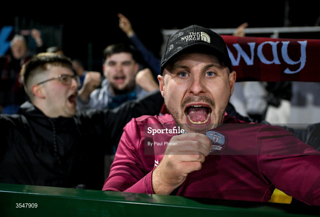 21 August 2026; A Galway United supporter celebrates after the SSE Airtricity Men’s Premier Division match between Dundalk and Galway United at Oriel Park in Dundalk, Louth. Photo by Paul Phelan/Sportsfile