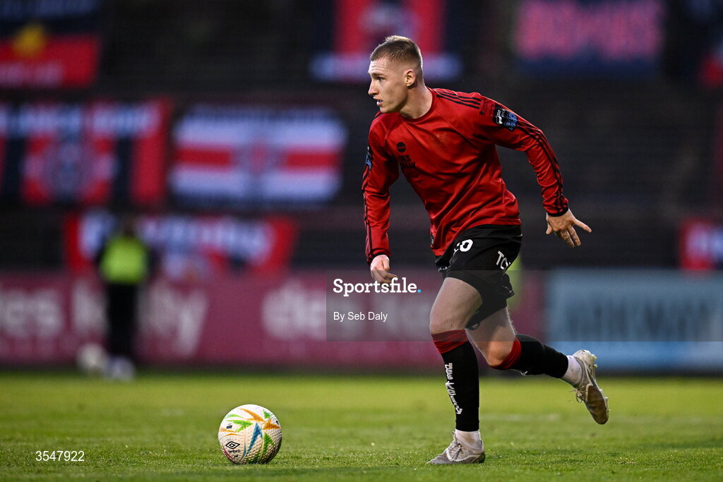 21 August 2026; Ross Tierney of Bohemians during the SSE Airtricity Men’s Premier Division match between Bohemians and Derry City at Dalymount Park in Dublin. Photo by Seb Daly/Sportsfile