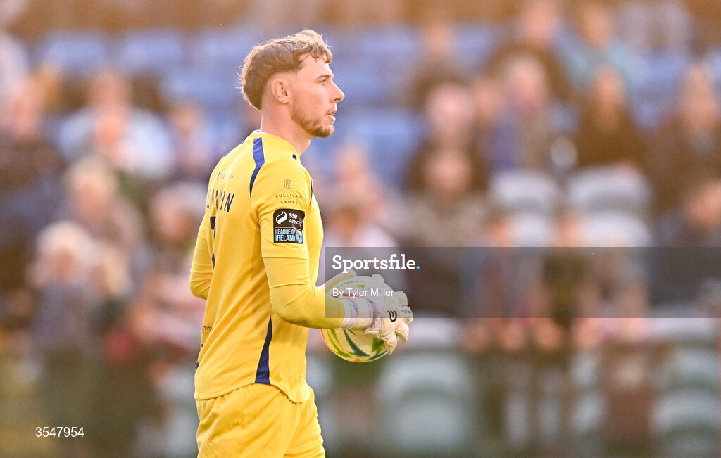 21 August 2026; Drogheda United goalkeeper Luke Dennison during the SSE Airtricity Men’s Premier Division match between Drogheda United and St Patrick's Athletic at Sullivan & Lambe Park in Drogheda, Louth. Photo by Tyler Miller/Sportsfile