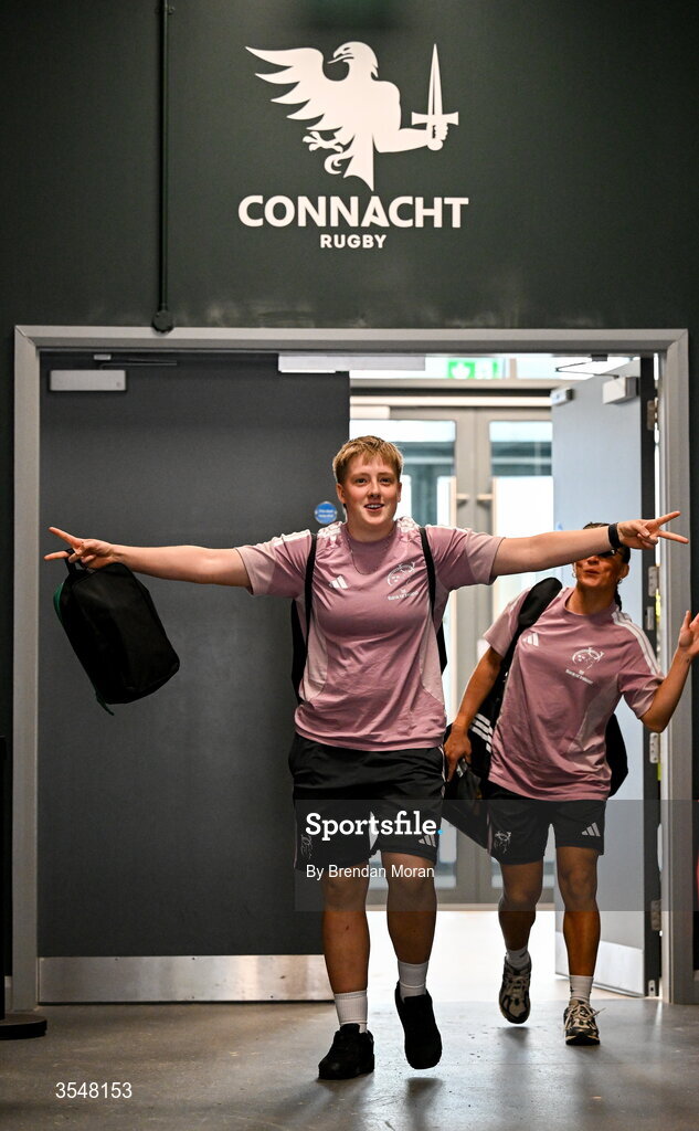 22 August 2026; Beth Buttimer of Munster arrives before the Vodafone Womens Interprovincial Championship Round 3 match between Connacht and Munster at Dexcom Stadium in Galway. Photo by Brendan Moran/Sportsfile