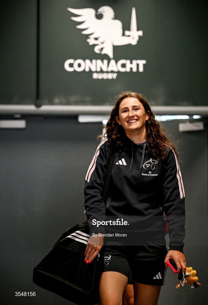 22 August 2026; Aoibhe O’Flynn of Munster arrives before the Vodafone Womens Interprovincial Championship Round 3 match between Connacht and Munster at Dexcom Stadium in Galway. Photo by Brendan Moran/Sportsfile