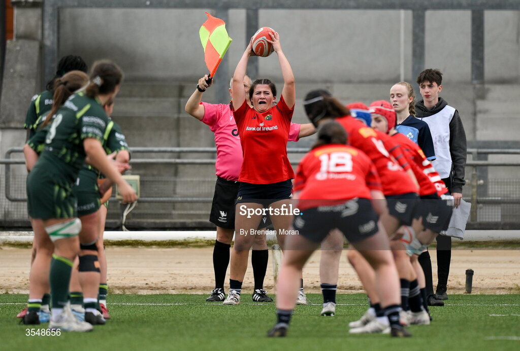 22 August 2026; Emma Dunican of Munster throws the ball into a lineout during the Vodafone Womens Interprovincial Championship Round 3 match between Connacht and Munster at Dexcom Stadium in Galway. Photo by Brendan Moran/Sportsfile