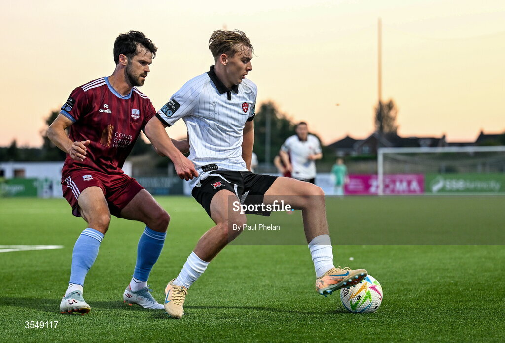21 August 2026; Ronan Teahan of Dundalk in action against Jimmy Keohane of Galway United during the SSE Airtricity Men’s Premier Division match between Dundalk and Galway United at Oriel Park in Dundalk, Louth. Photo by Paul Phelan/Sportsfile