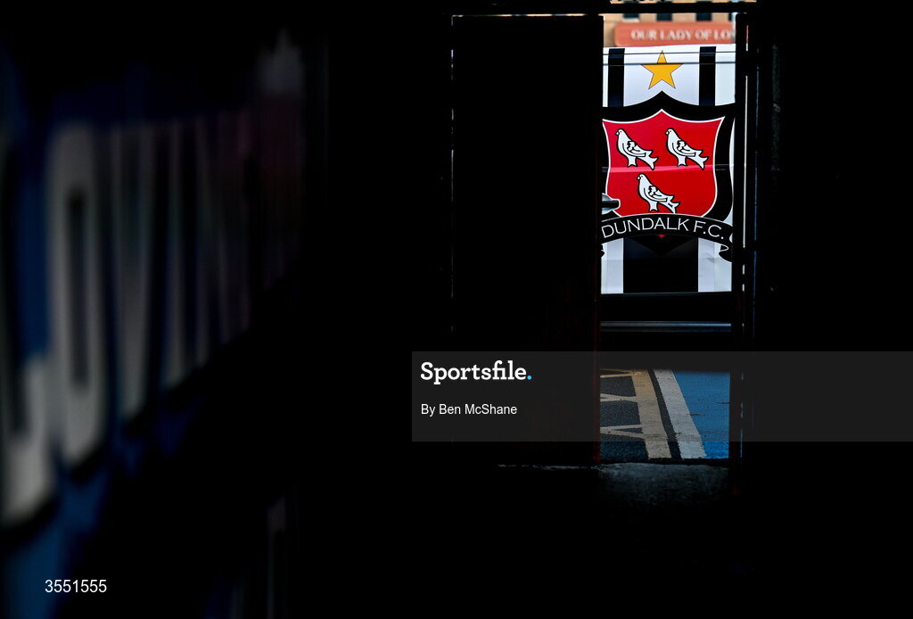 28 August 2026; A Dundalk crest is seen through the Players' Entrance before the SSE Airtricity Men’s Premier Division match between Drogheda United and Dundalk at Sullivan & Lambe Park in Drogheda, Louth. Photo by Ben McShane/Sportsfile