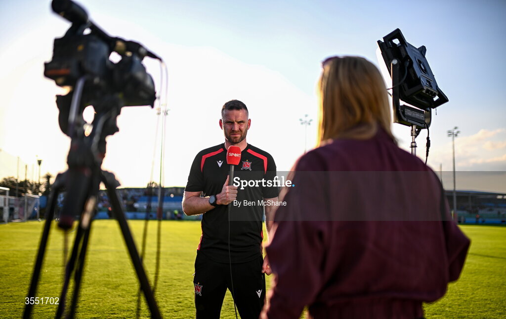 28 August 2026; Dundalk manager Ciaran Kilduff is interviewed by Virgin Media Sport before the SSE Airtricity Men’s Premier Division match between Drogheda United and Dundalk at Sullivan & Lambe Park in Drogheda, Louth. Photo by Ben McShane/Sportsfile